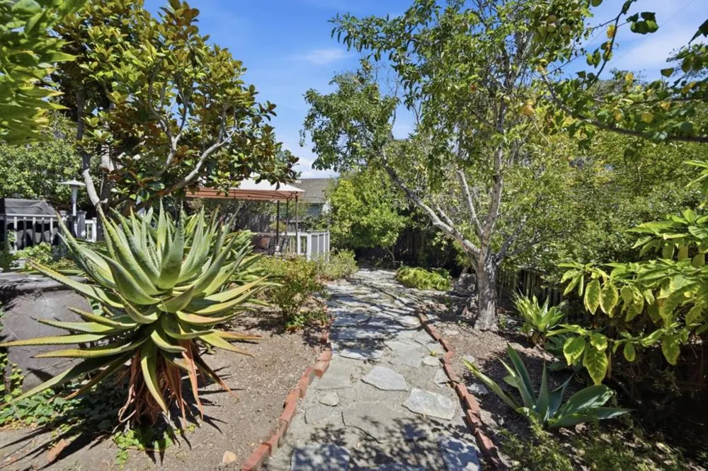 4439 Esta Lane Soquel, CA 95073