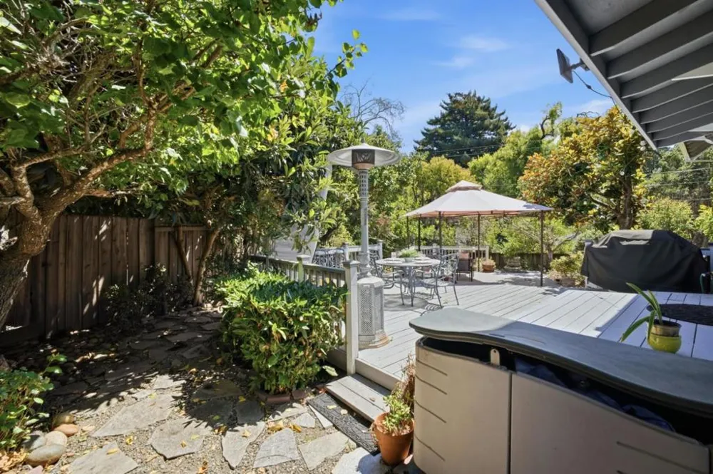 4439 Esta Lane Soquel, CA 95073