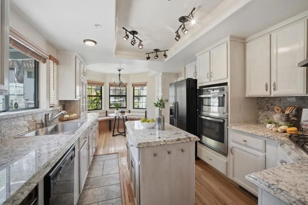 4439 Esta Lane Soquel, CA 95073