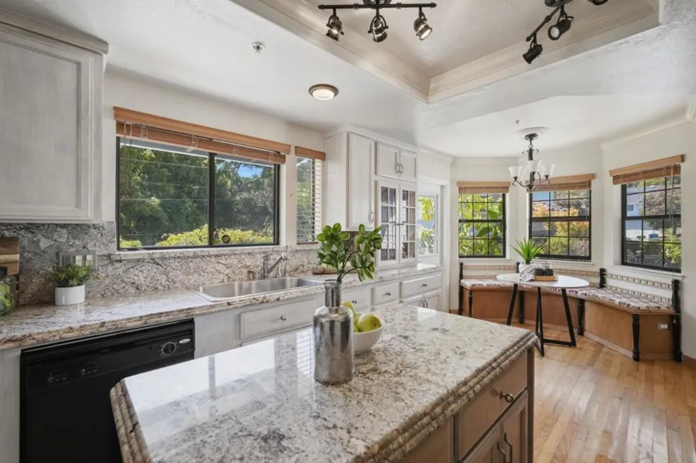 4439 Esta Lane Soquel, CA 95073