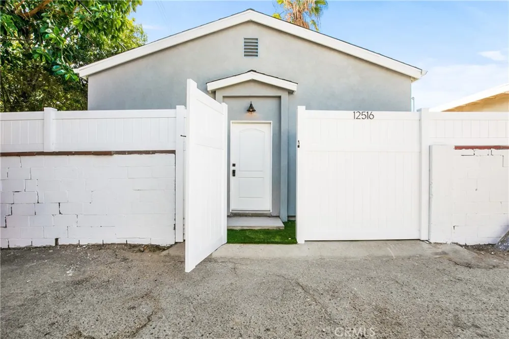 12516 Vose Street North Hollywood, CA 91605