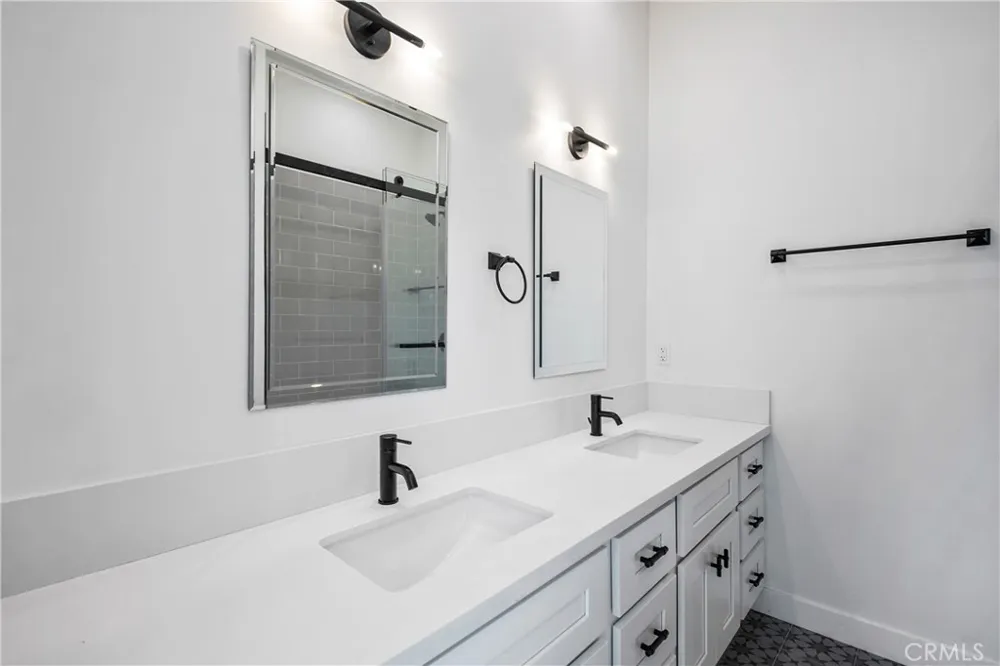 12516 Vose Street North Hollywood, CA 91605
