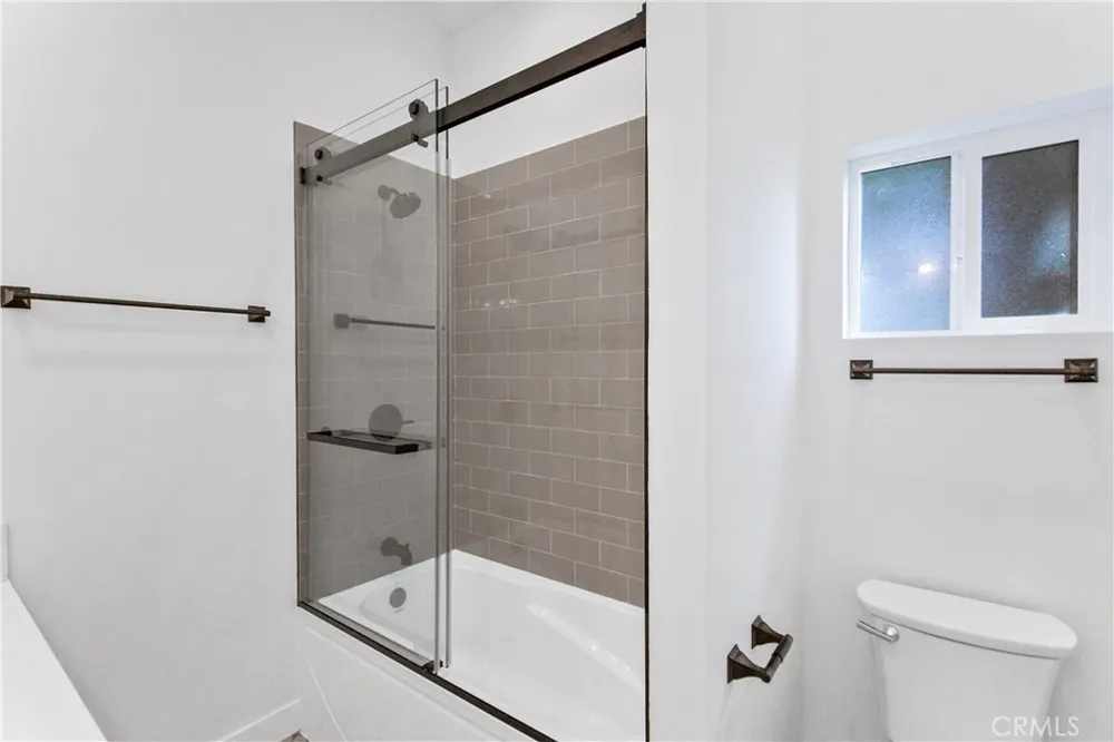 12516 Vose Street North Hollywood, CA 91605