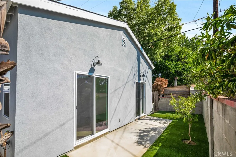 12516 Vose Street North Hollywood, CA 91605