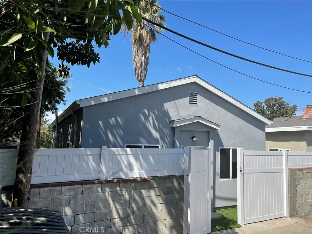 12516 Vose Street North Hollywood, CA 91605
