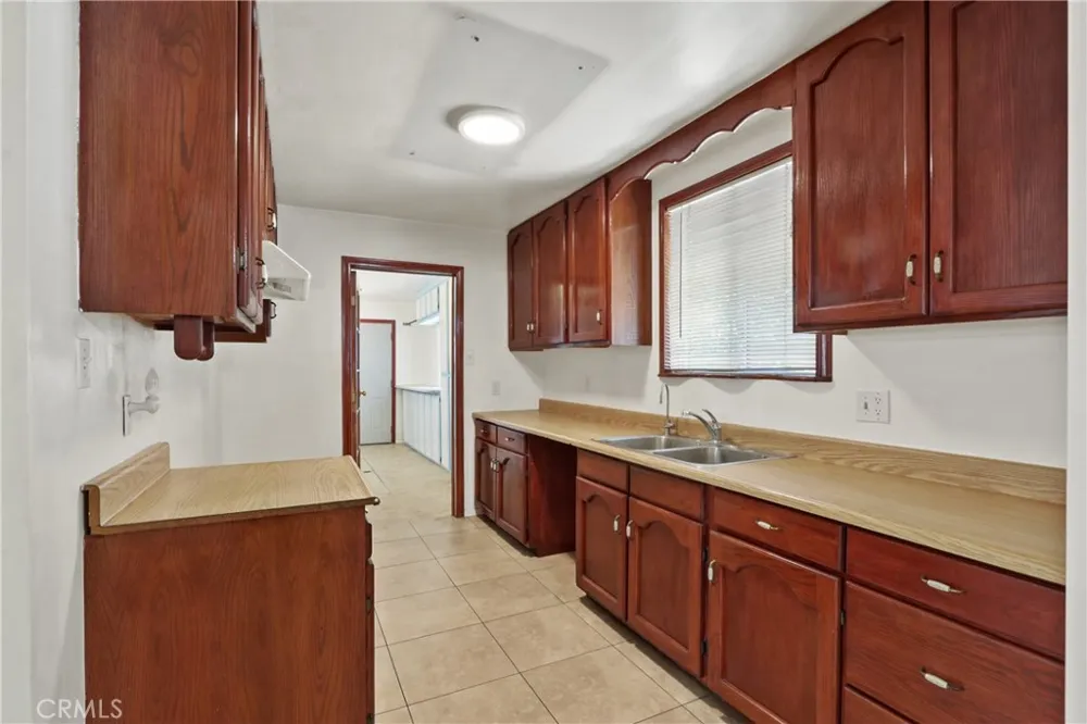 12404 Poinsettia El Monte, CA 91732