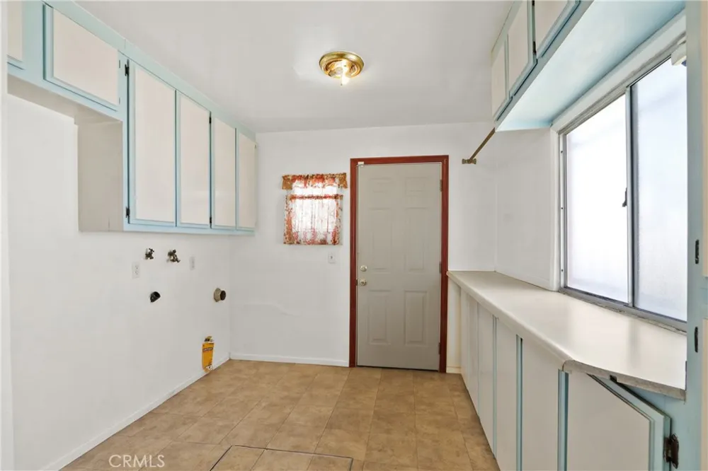 12404 Poinsettia El Monte, CA 91732