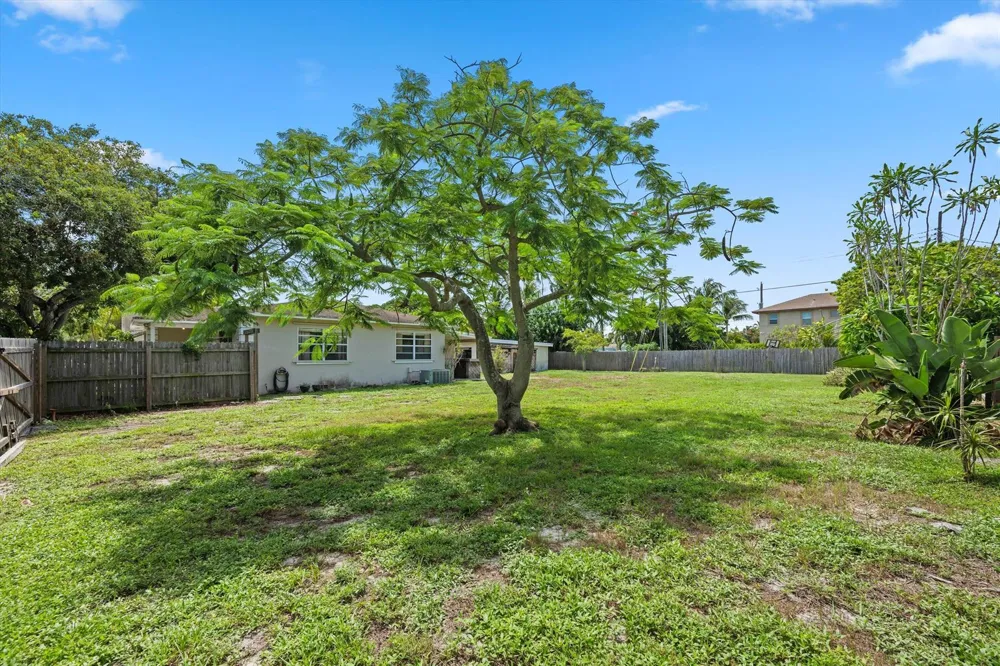 711 E COAST AVENUE Lantana, FL 33462