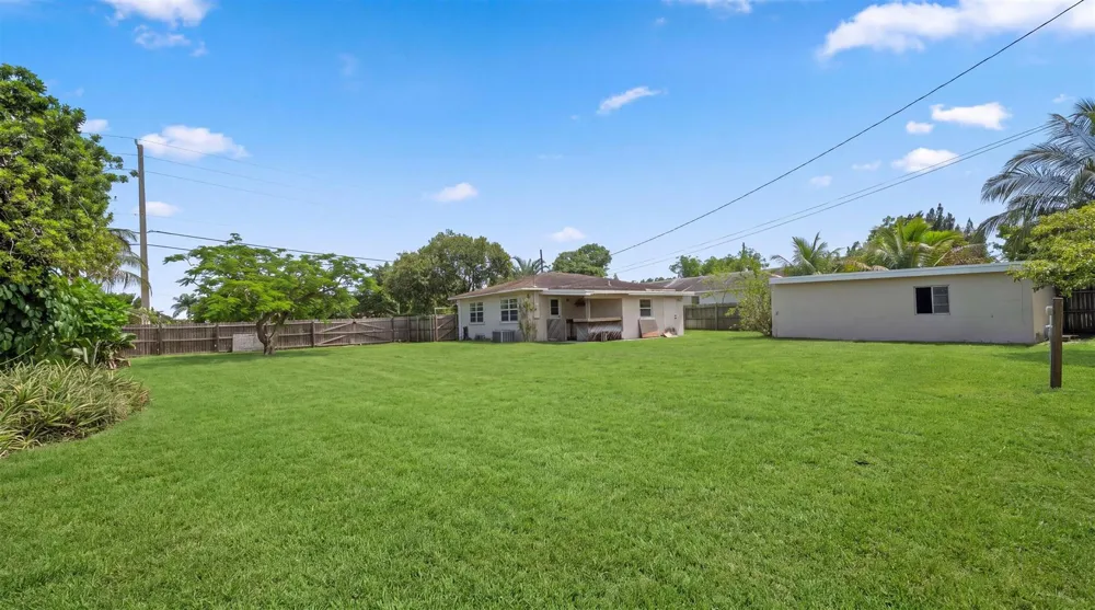 711 E COAST AVENUE Lantana, FL 33462