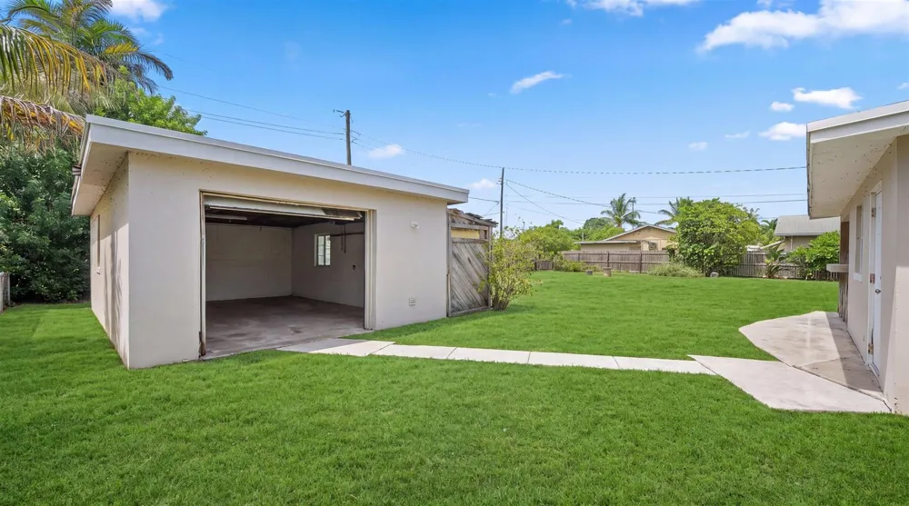 711 E COAST AVENUE Lantana, FL 33462