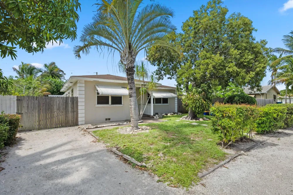 711 E COAST AVENUE Lantana, FL 33462