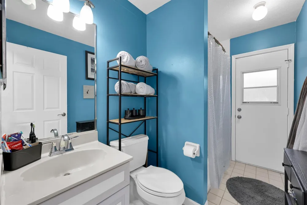 202 SE Grove Avenue Port St. Lucie, FL 34983
