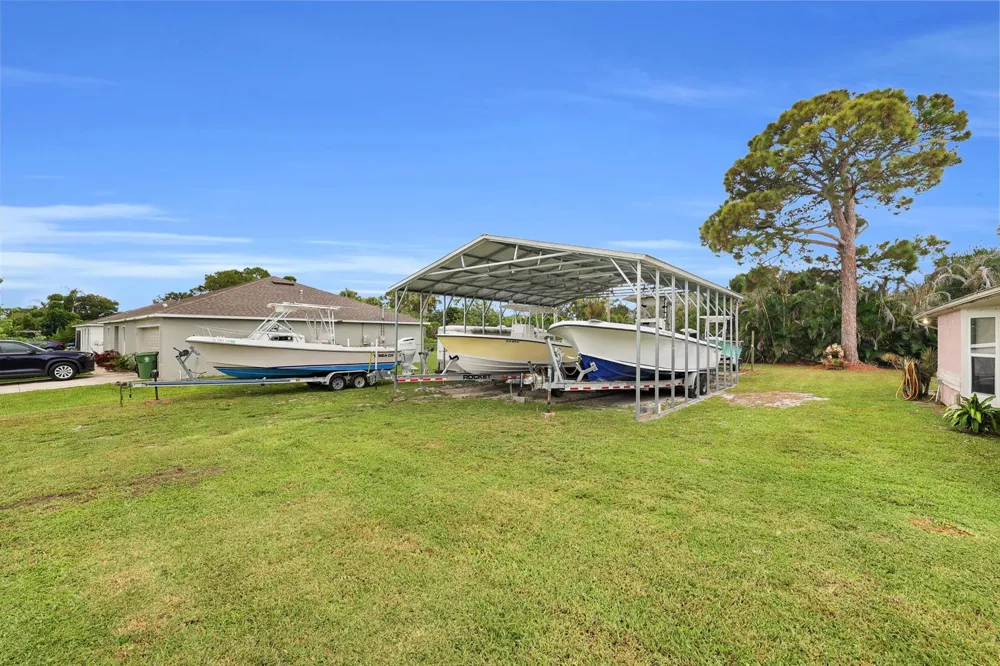 202 SE Grove Avenue Port St. Lucie, FL 34983