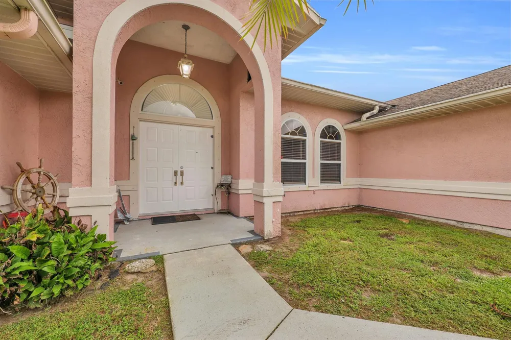 202 SE Grove Avenue Port St. Lucie, FL 34983