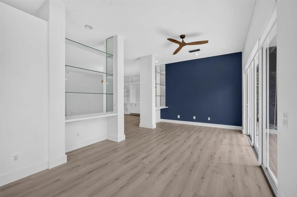 1205 Gator Trail West Palm Beach, FL 33409