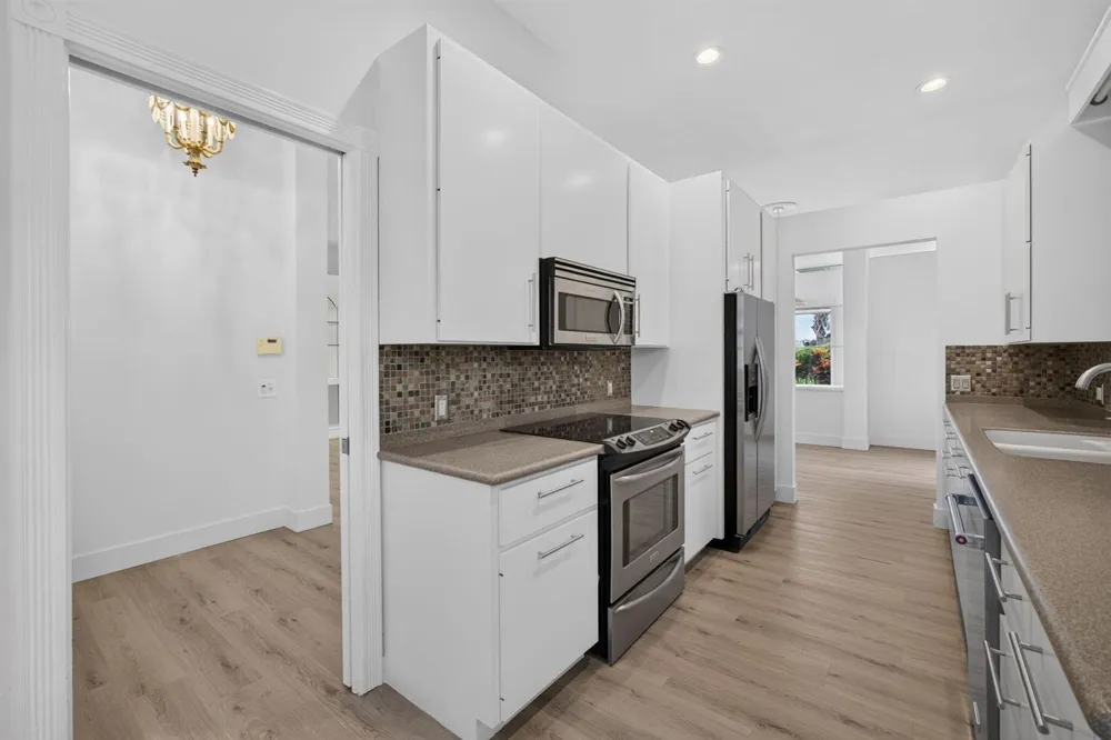 1205 Gator Trail West Palm Beach, FL 33409