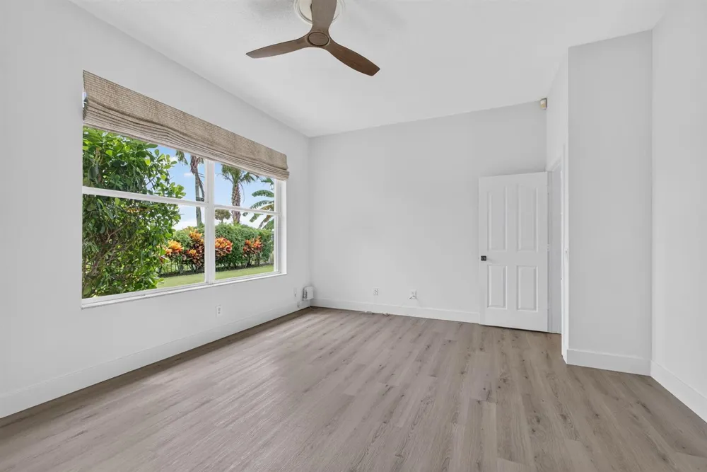 1205 Gator Trail West Palm Beach, FL 33409