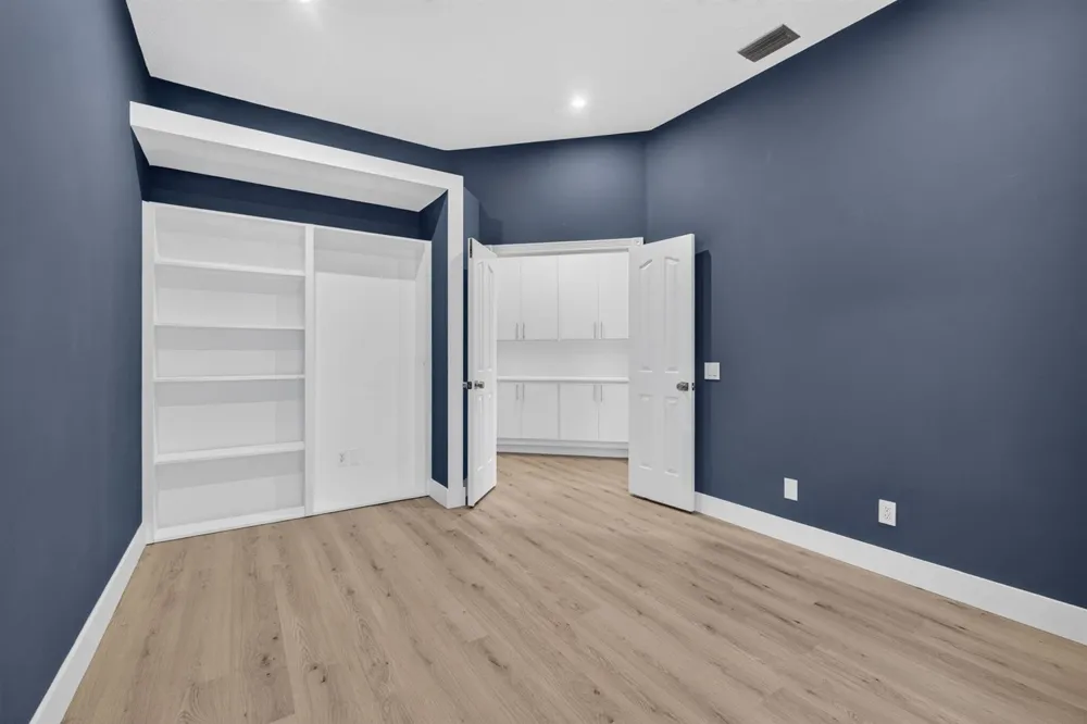 1205 Gator Trail West Palm Beach, FL 33409