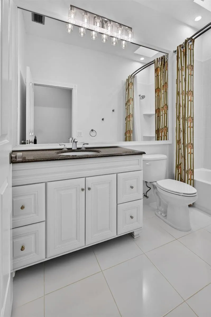 1205 Gator Trail West Palm Beach, FL 33409