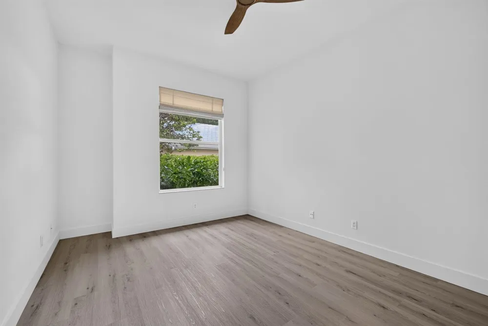 1205 Gator Trail West Palm Beach, FL 33409