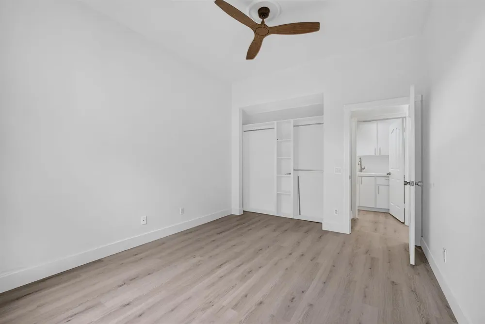 1205 Gator Trail West Palm Beach, FL 33409