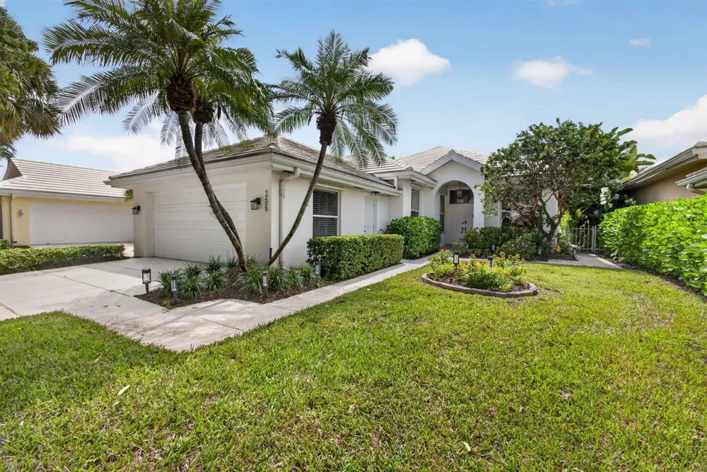 1205 Gator Trail West Palm Beach, FL 33409
