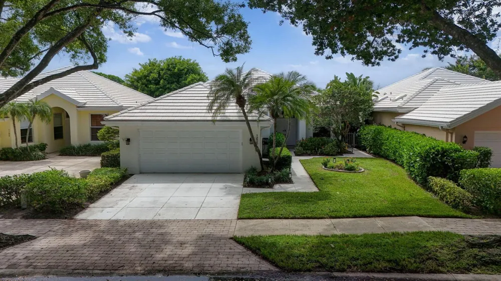 1205 Gator Trail West Palm Beach, FL 33409