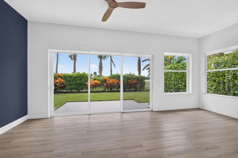 1205 Gator Trail West Palm Beach, FL 33409