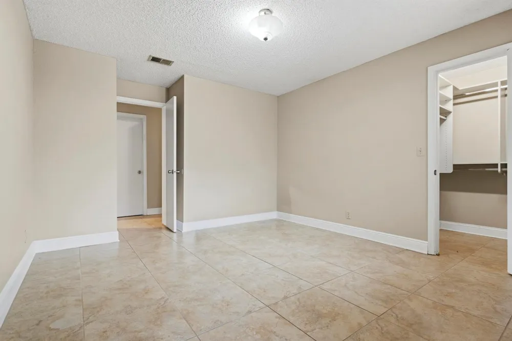 3350 PINEWALK DRIVE #1411 Margate, FL 33063