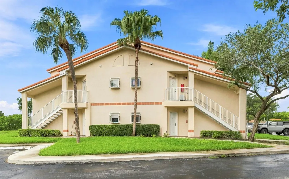 3350 PINEWALK DRIVE #1411 Margate, FL 33063