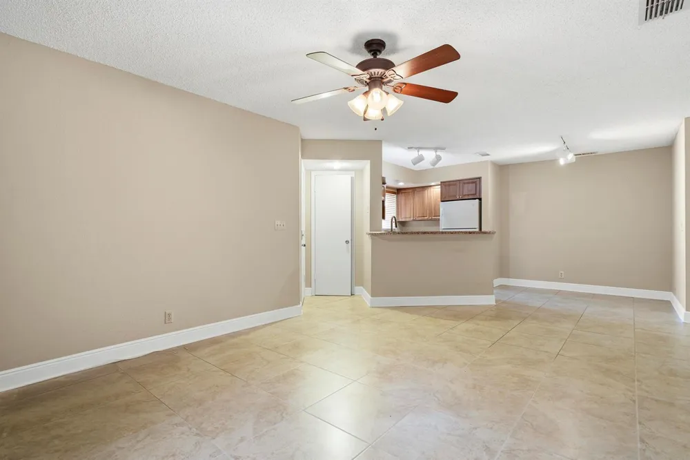 3350 PINEWALK DRIVE #1411 Margate, FL 33063