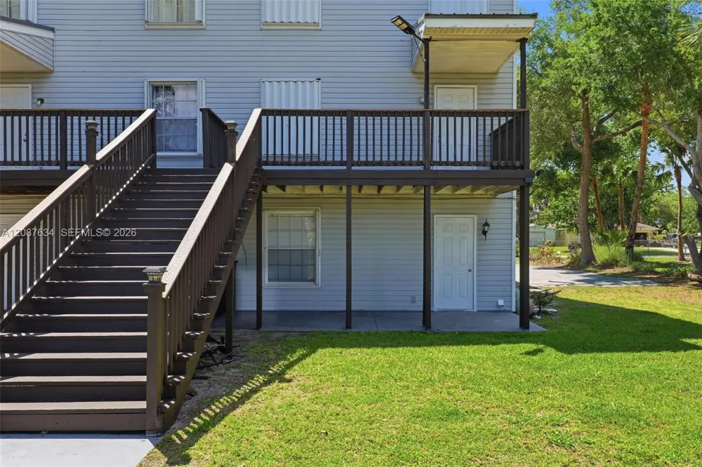 207 SE 6TH Avenue Okeechobee, FL 34974