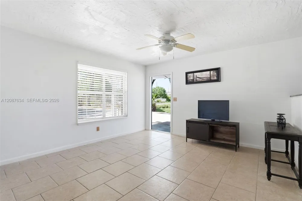 207 SE 6TH Avenue Okeechobee, FL 34974