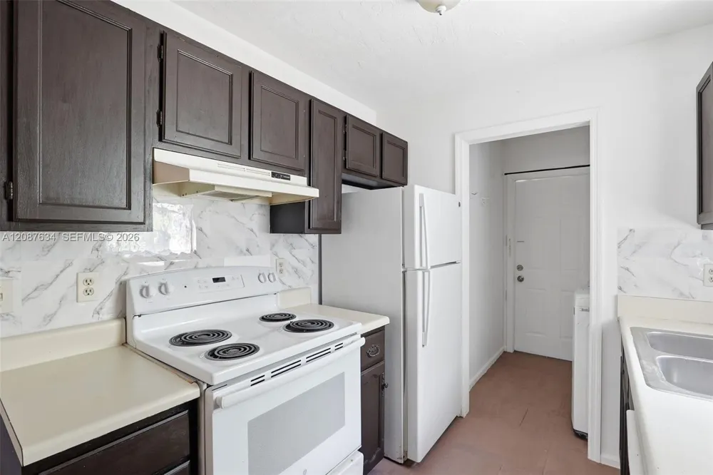 207 SE 6TH Avenue Okeechobee, FL 34974