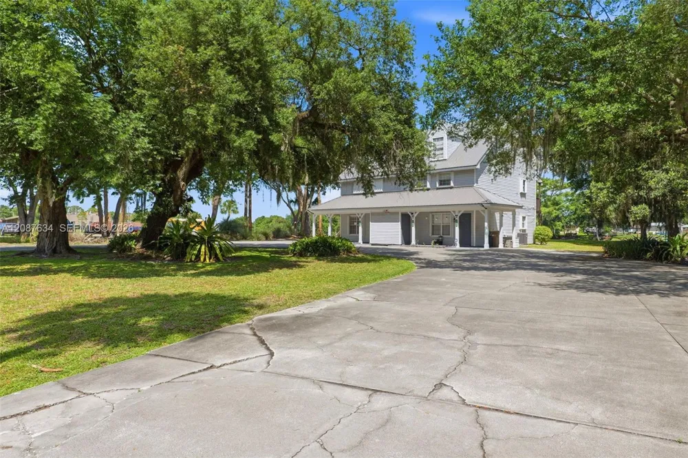 207 SE 6TH Avenue Okeechobee, FL 34974