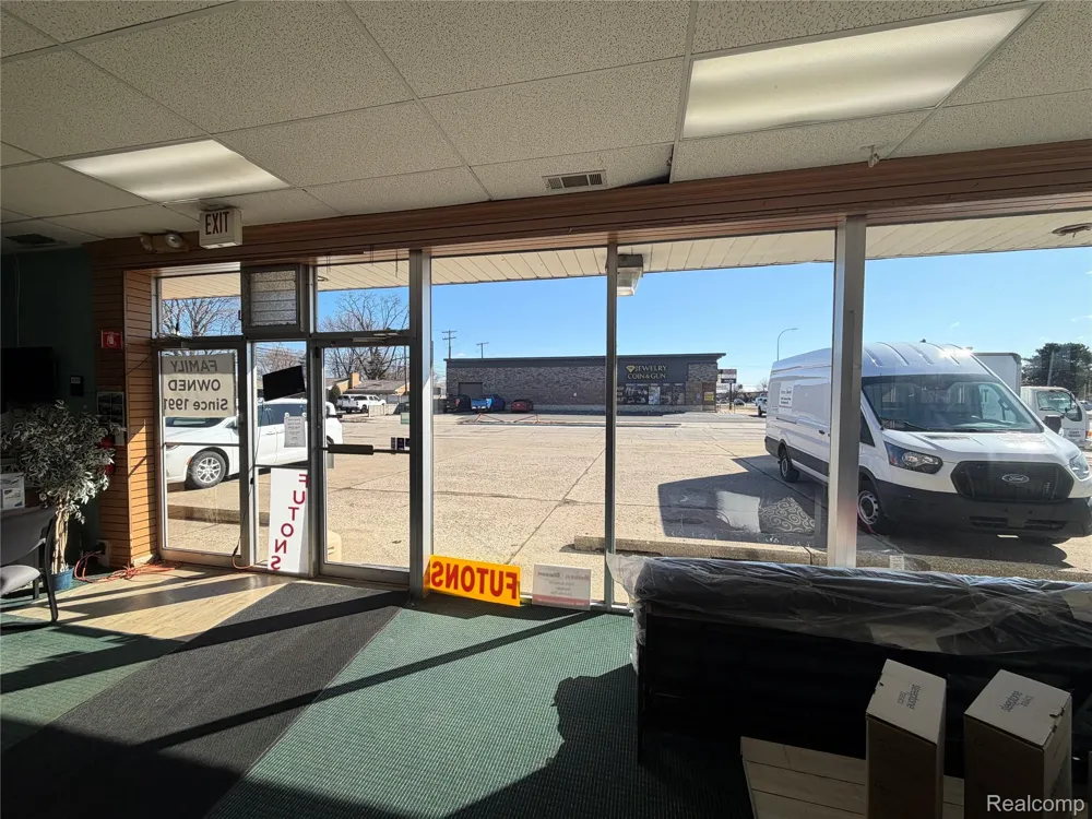 17820 Eureka Road Southgate City, MI 48195