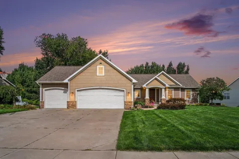 2001 Pavilion Drive SW