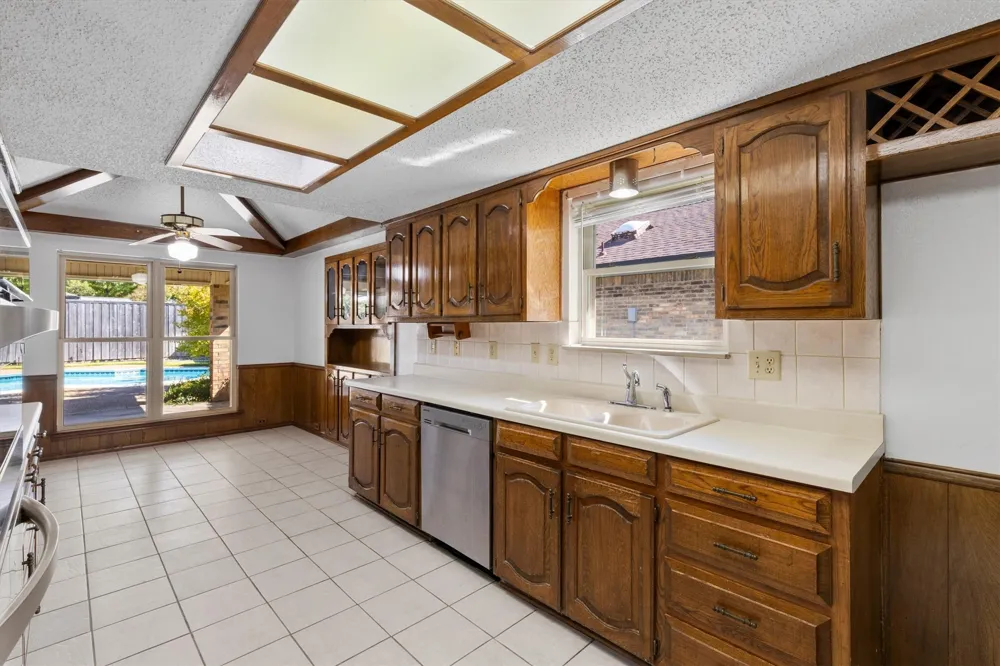 1617 Danube Lane Plano, TX 75075