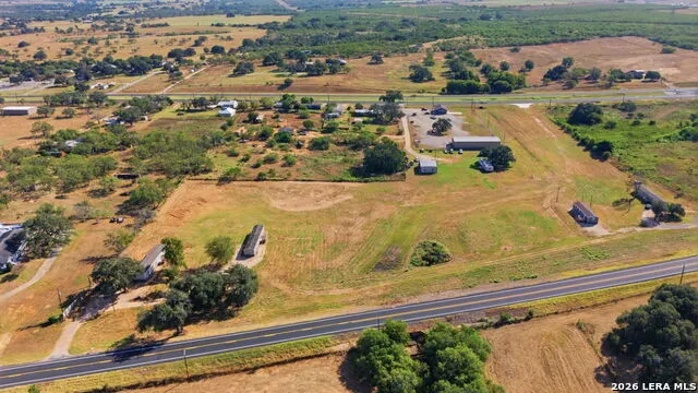 283 Bus Loop 181 SOUTH Floresville, TX 78114