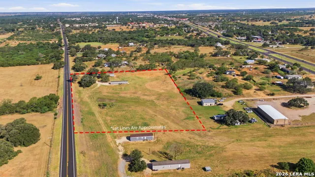 283 Bus Loop 181 SOUTH Floresville, TX 78114