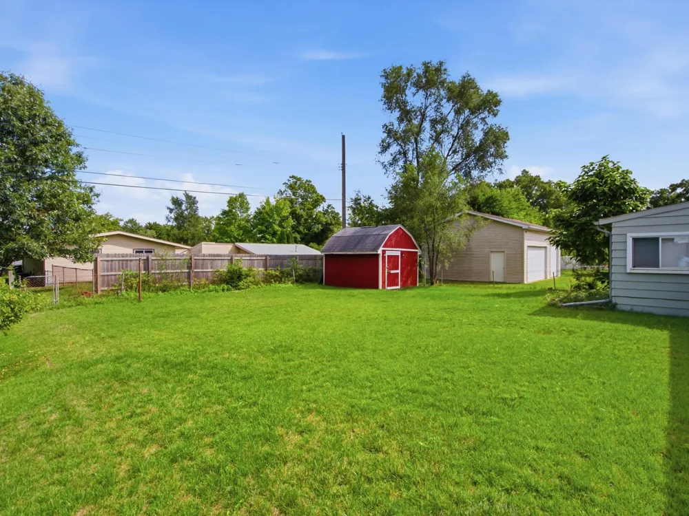289 S Williams Lake Road Waterford, MI 48327