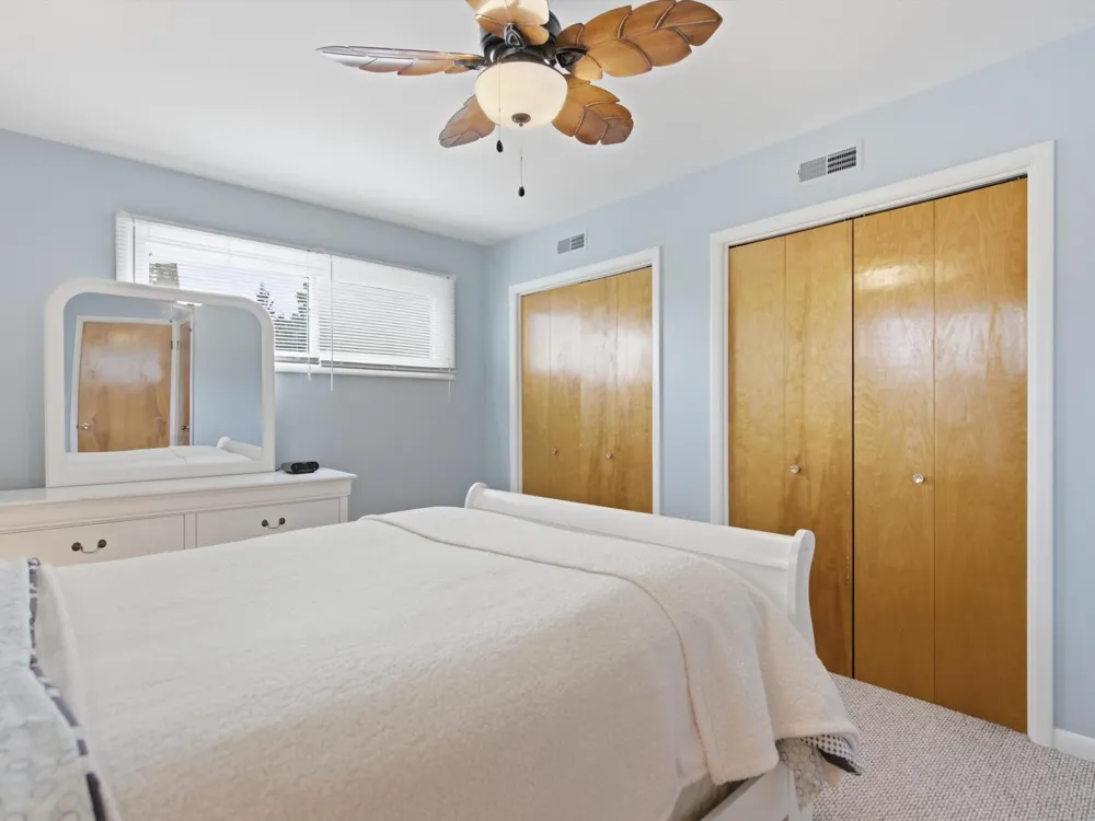 289 S Williams Lake Road Waterford, MI 48327