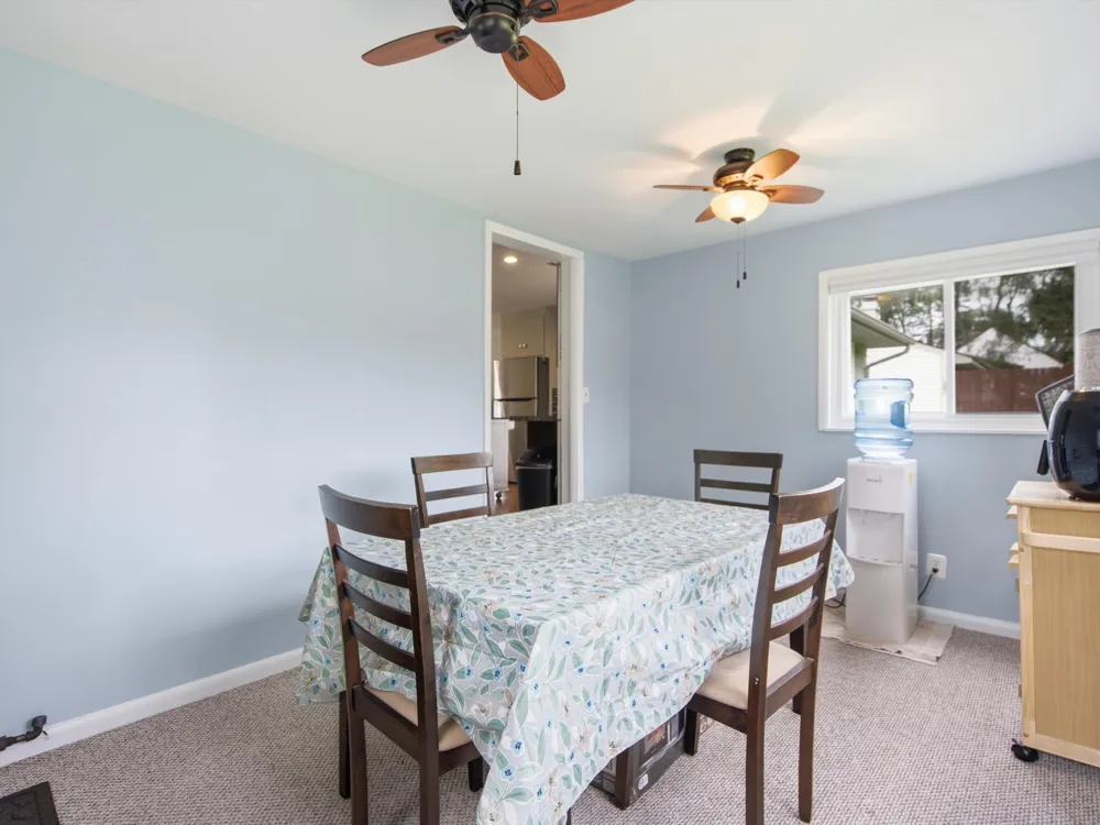 289 S Williams Lake Road Waterford, MI 48327