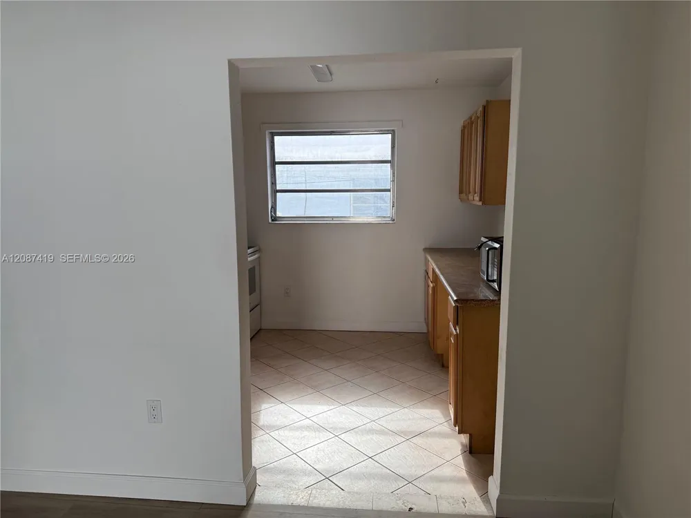 767 SW 9th St #201 Miami, FL 33130