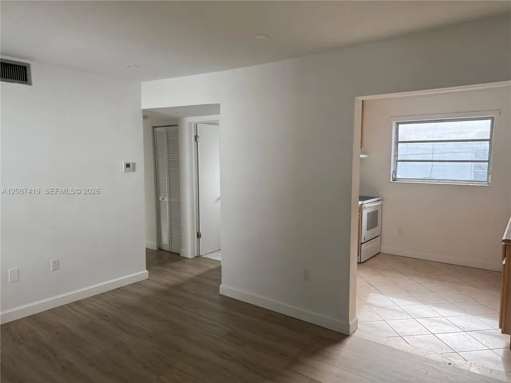 767 SW 9th St #201 Miami, FL 33130