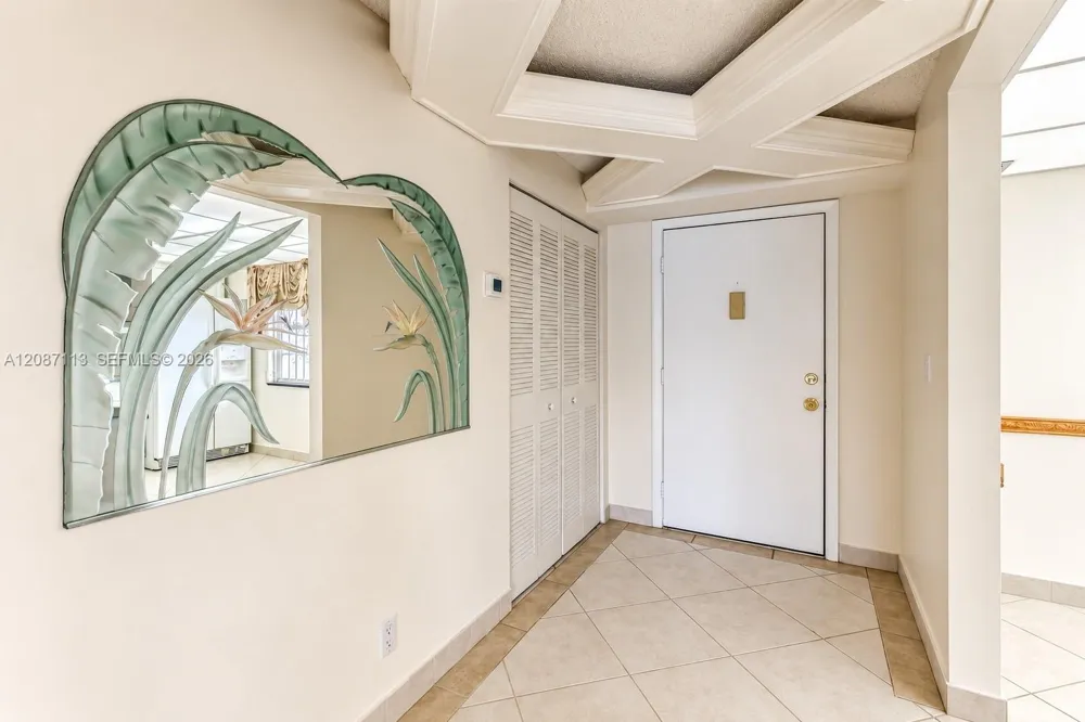 441 SE 3rd St #408 Dania Beach, FL 33004