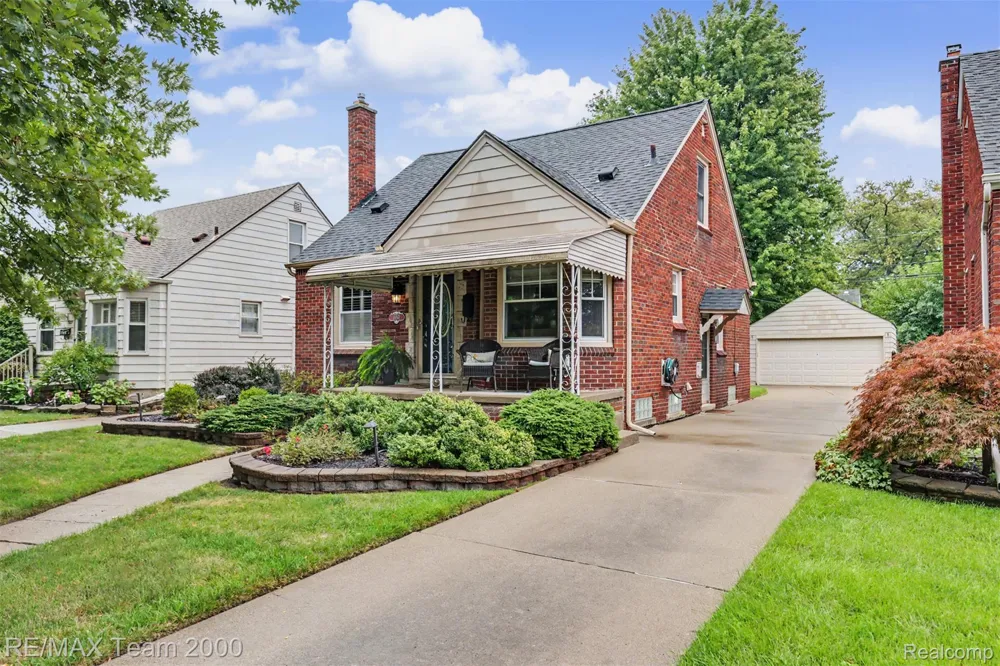 3237 McKinley Street Dearborn City, MI 48124