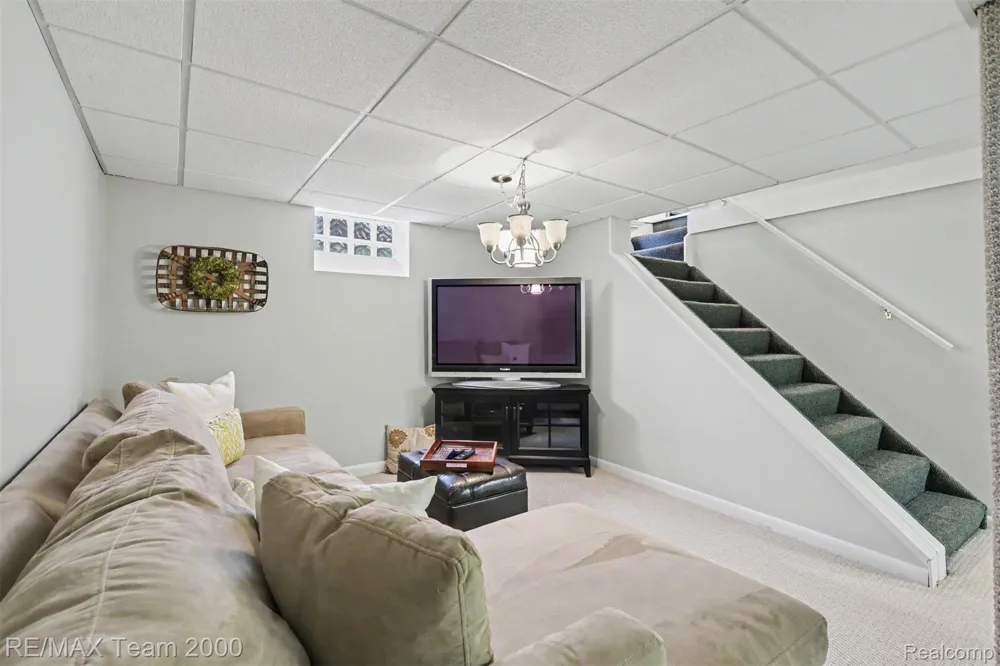 3237 McKinley Street Dearborn City, MI 48124