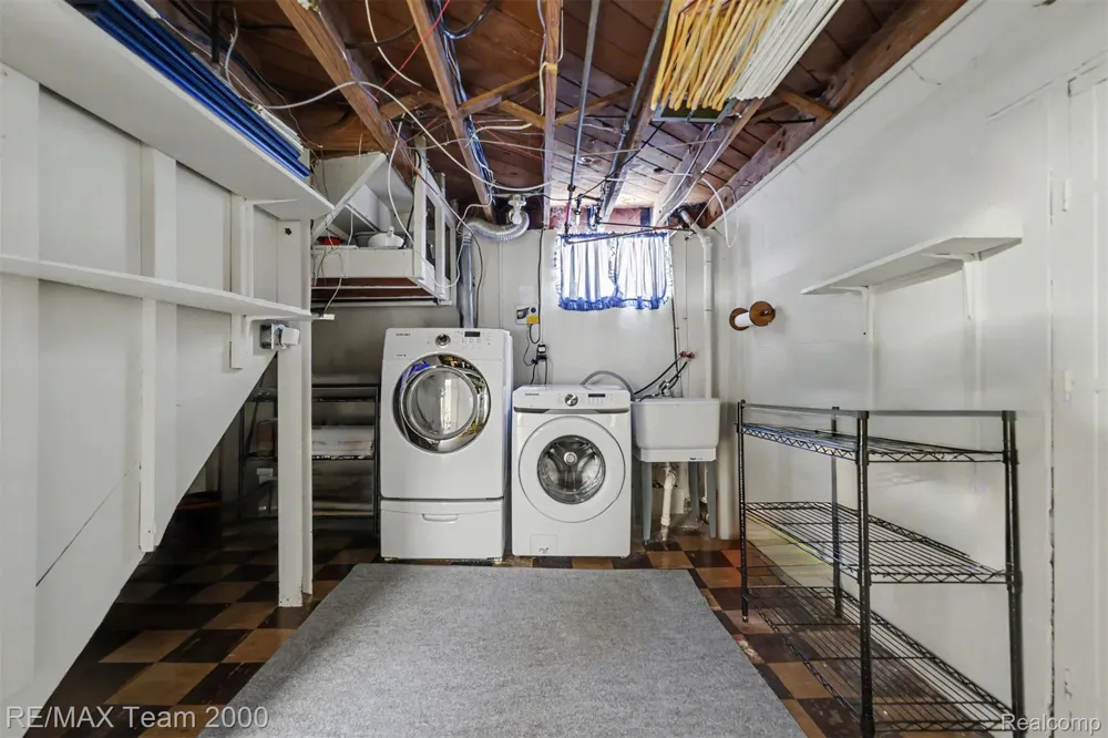 3237 McKinley Street Dearborn City, MI 48124