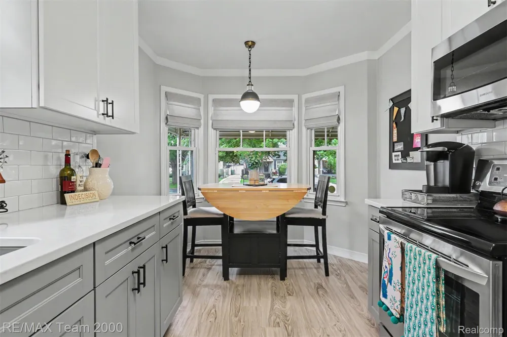 3237 McKinley Street Dearborn City, MI 48124